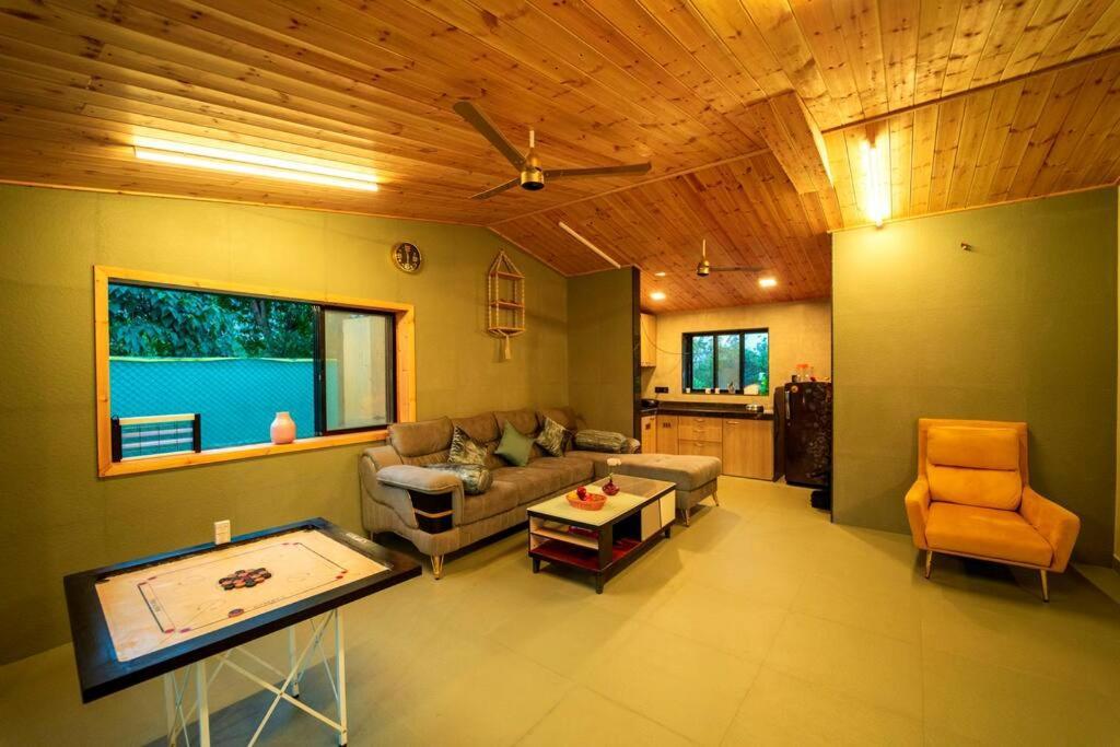 Spicy Mango Lakeside Abode - Luxurious Villa In Pawana Lonavala Eksteriør billede