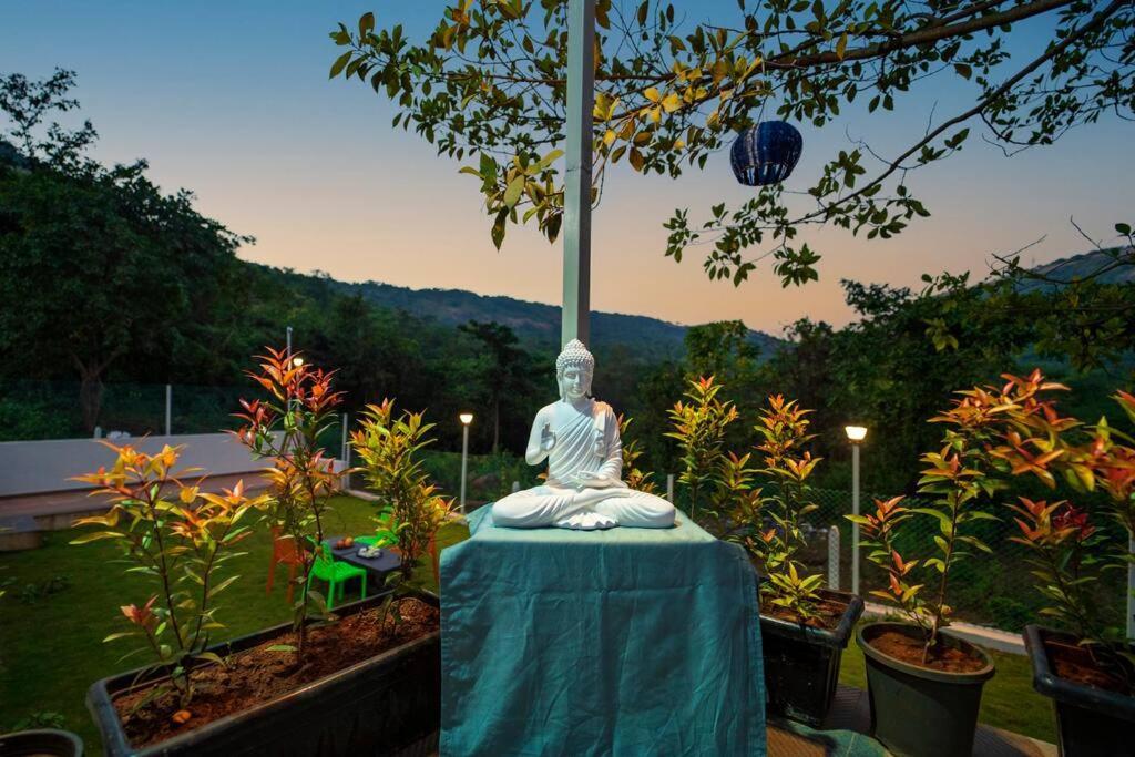 Spicy Mango Lakeside Abode - Luxurious Villa In Pawana Lonavala Eksteriør billede