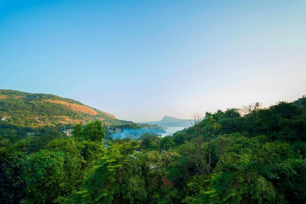 Spicy Mango Lakeside Abode - Luxurious Villa In Pawana Lonavala Eksteriør billede