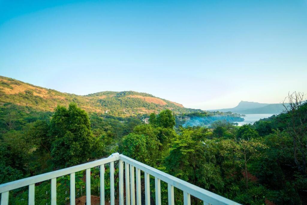 Spicy Mango Lakeside Abode - Luxurious Villa In Pawana Lonavala Eksteriør billede